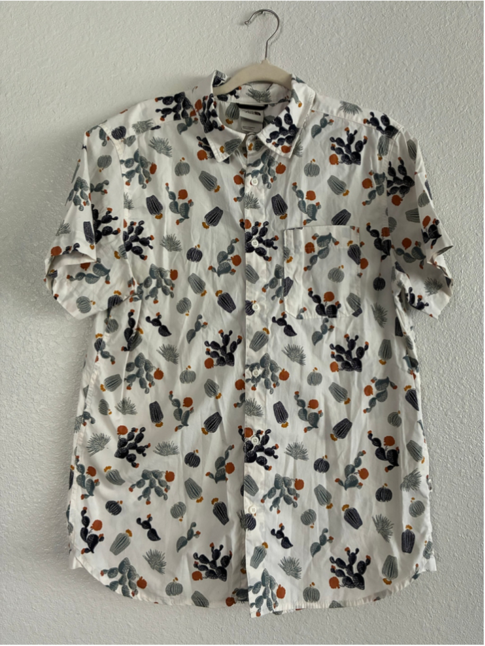 The North Face Short Sleeve Baytrail Pattern Shirt | L Gardenia White Cacti